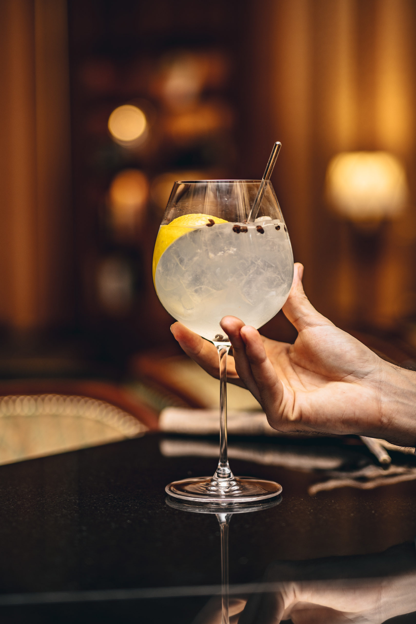 倫敦HappyHour好選擇 The Library Bar推出系列雞尾酒