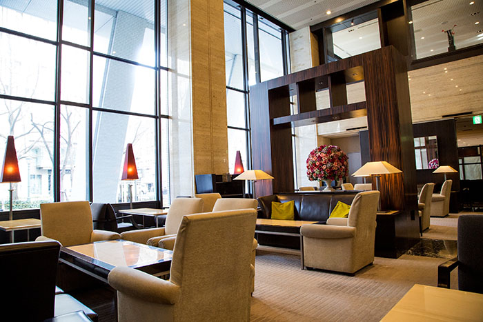 hno-fountain-afternoon-sakura1