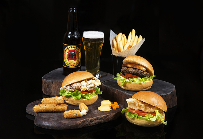 The Garage Bar Burger series - Feb 2020 (1)