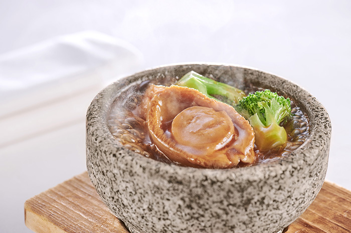 石鍋原隻鮑魚千千層