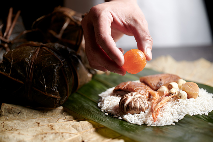 012 Kowloon Shangri-La - Shang Palace Dumpling Mood Shot