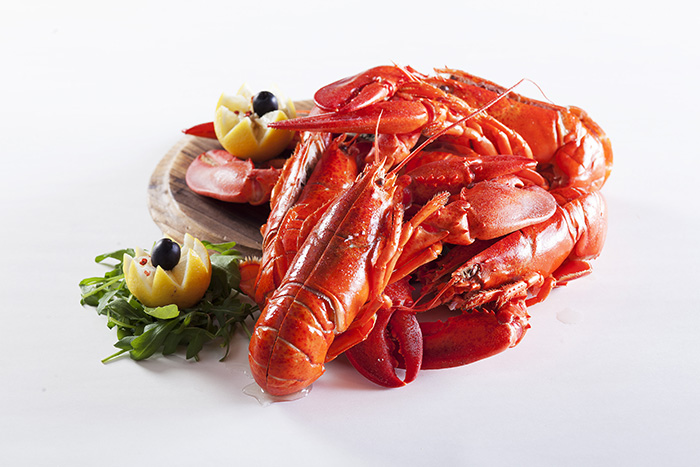 Bistro_ 開邊凍龍蝦Half shell Boston lobster