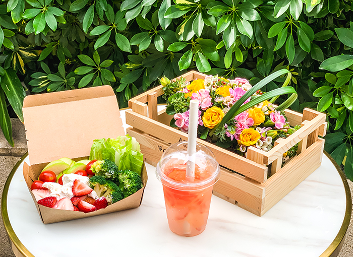 Ricotta salad and healthy drinks takeaway