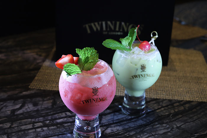 The afternoon tea comes with your choice of Twinings Cocktail or Mocktail 下午茶可選配川寧調茶酒精或無酒精雞尾酒