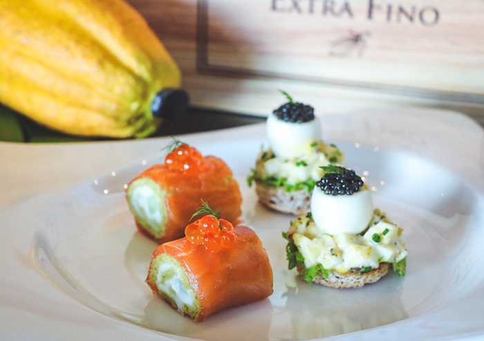 lemeridiencyberport-chocolateteaset4