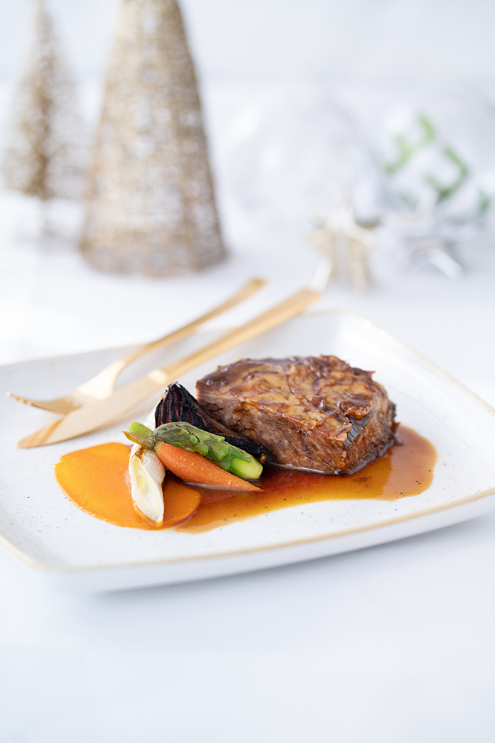 Char-grilled Australian M5 Wagyu Beef Oyster Blade