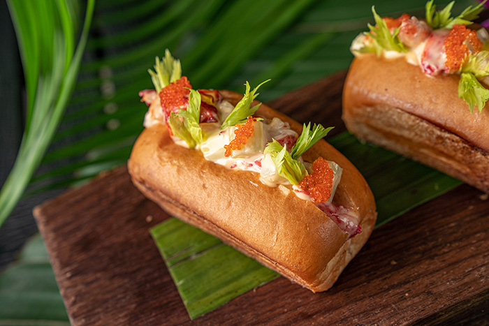 Lobster Roll (HK$180) (2)
