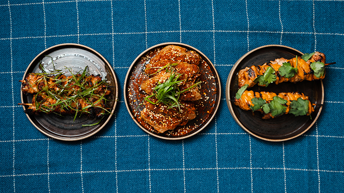 Yuzu Honey Wings柚子蜜糖雞翼 (HK$78) 炭火串燒(HK$78)