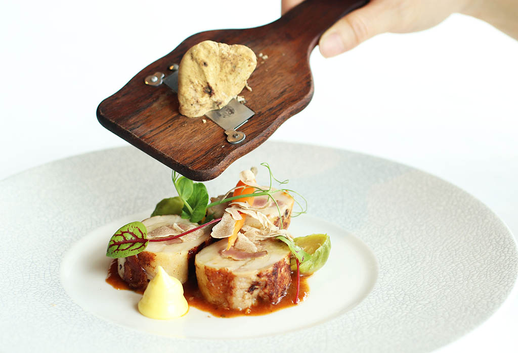 Slow Cooked Guinea Fowl Roulade Stuffed with Duck Liver, Brussels Sprouts, White Truffle 慢煮珍珠雞卷釀鴨肝、球芽甘蘭及白松露